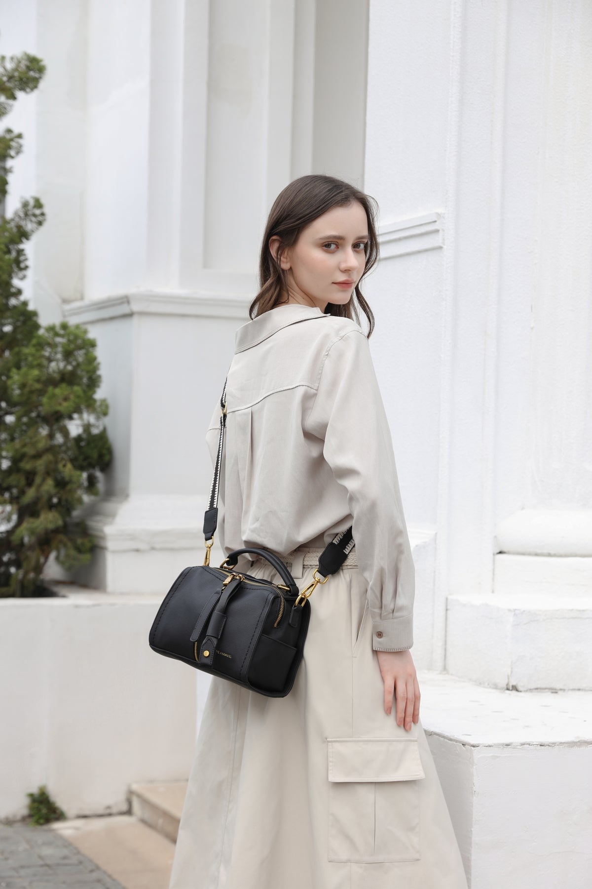 Jasmine Crossbody - Interchangeable Straps - Black Rustic